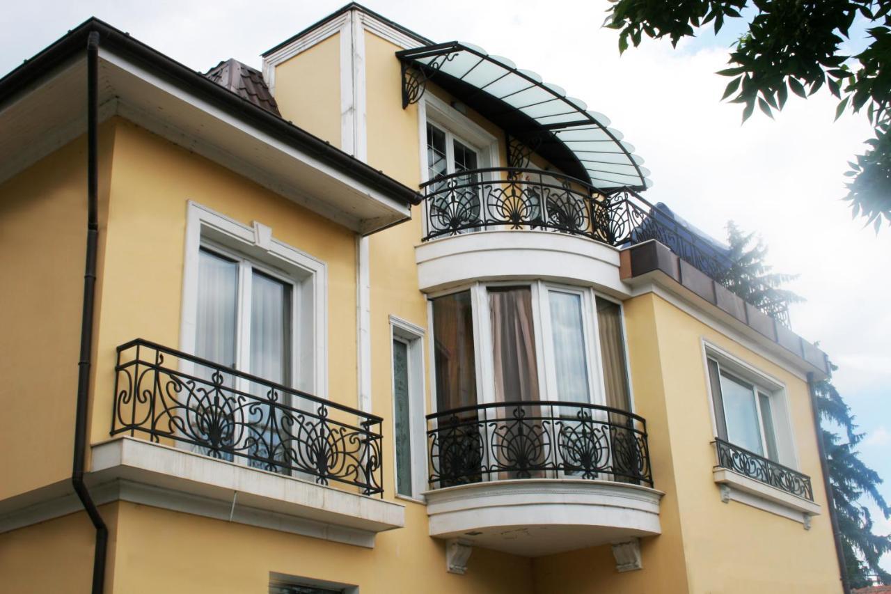 Luxury Private House In City Center Veliko Tarnovo Luaran gambar