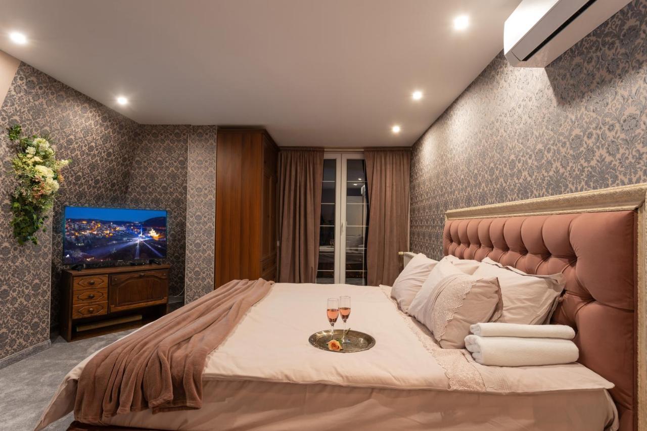 Luxury Private House In City Center Veliko Tarnovo Luaran gambar