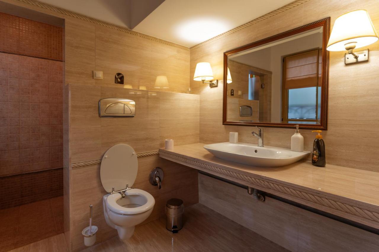 Luxury Private House In City Center Veliko Tarnovo Luaran gambar