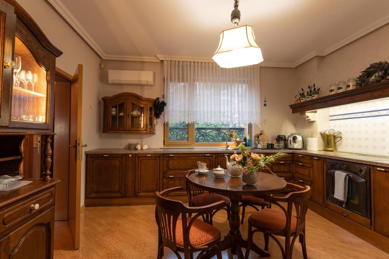 Luxury Private House In City Center Veliko Tarnovo Luaran gambar