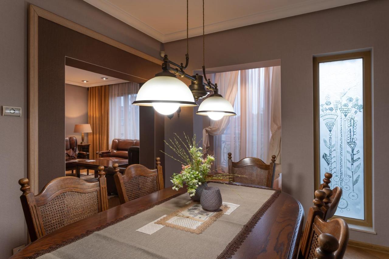 Luxury Private House In City Center Veliko Tarnovo Luaran gambar